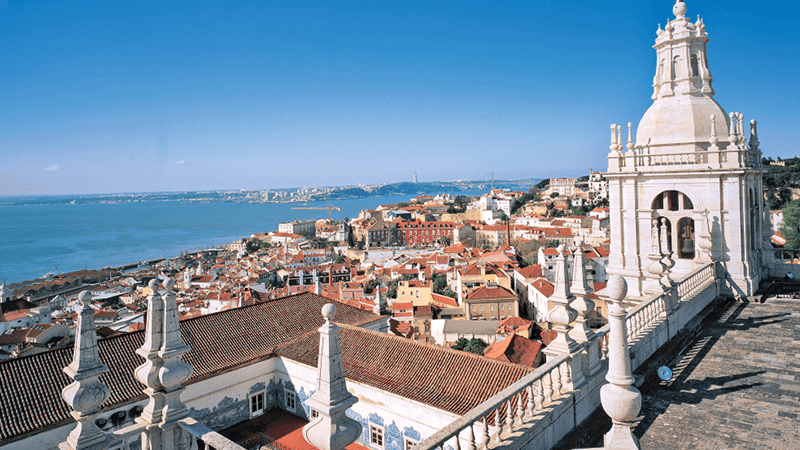 Comprar casa em Portugal: residir, passar férias ou rendimento