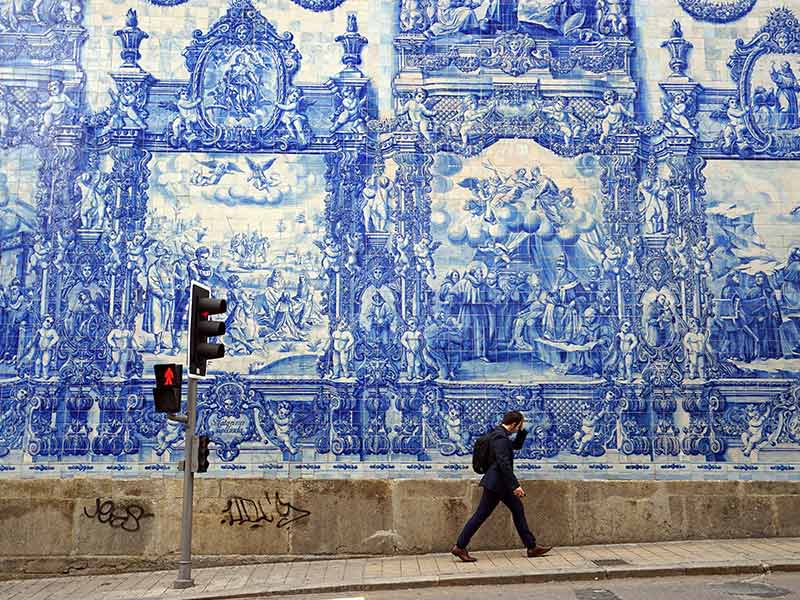 Art on the street wall