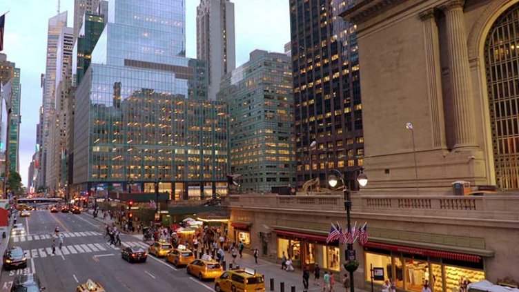 Night view of busy road